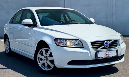 Volvo S40 S40 1.6 D DRIVe Momentum/ 12M garantie - Full service historie - Bliss -Leder - sensoren - Airco